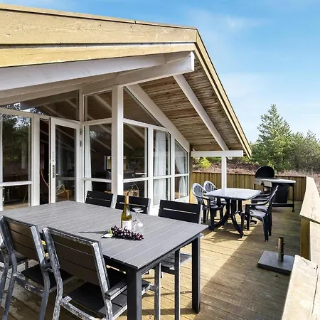 4 Bedroom Cozy In Romo Semesterbostad *