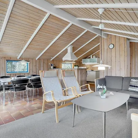 4 Bedroom Cozy In Romo Semesterbostad *